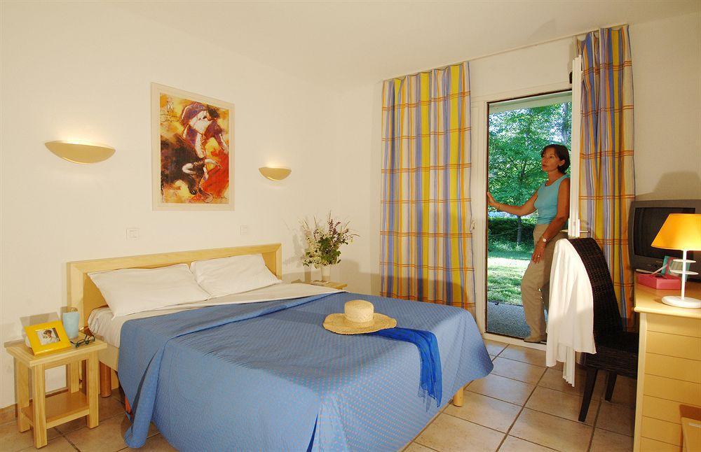 Sowell Family Les Amandiers Arles Bagian luar foto