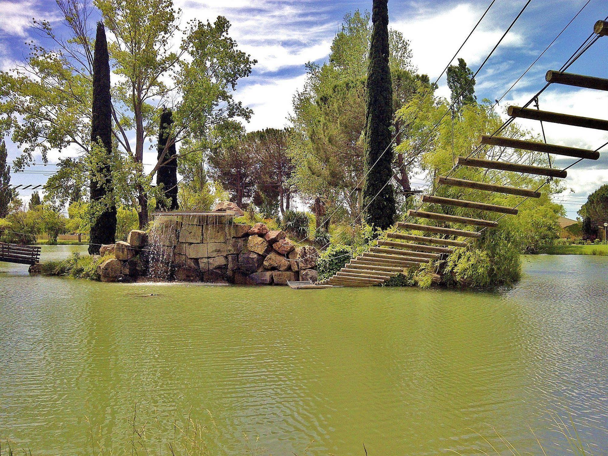 Sowell Family Les Amandiers Arles Bagian luar foto